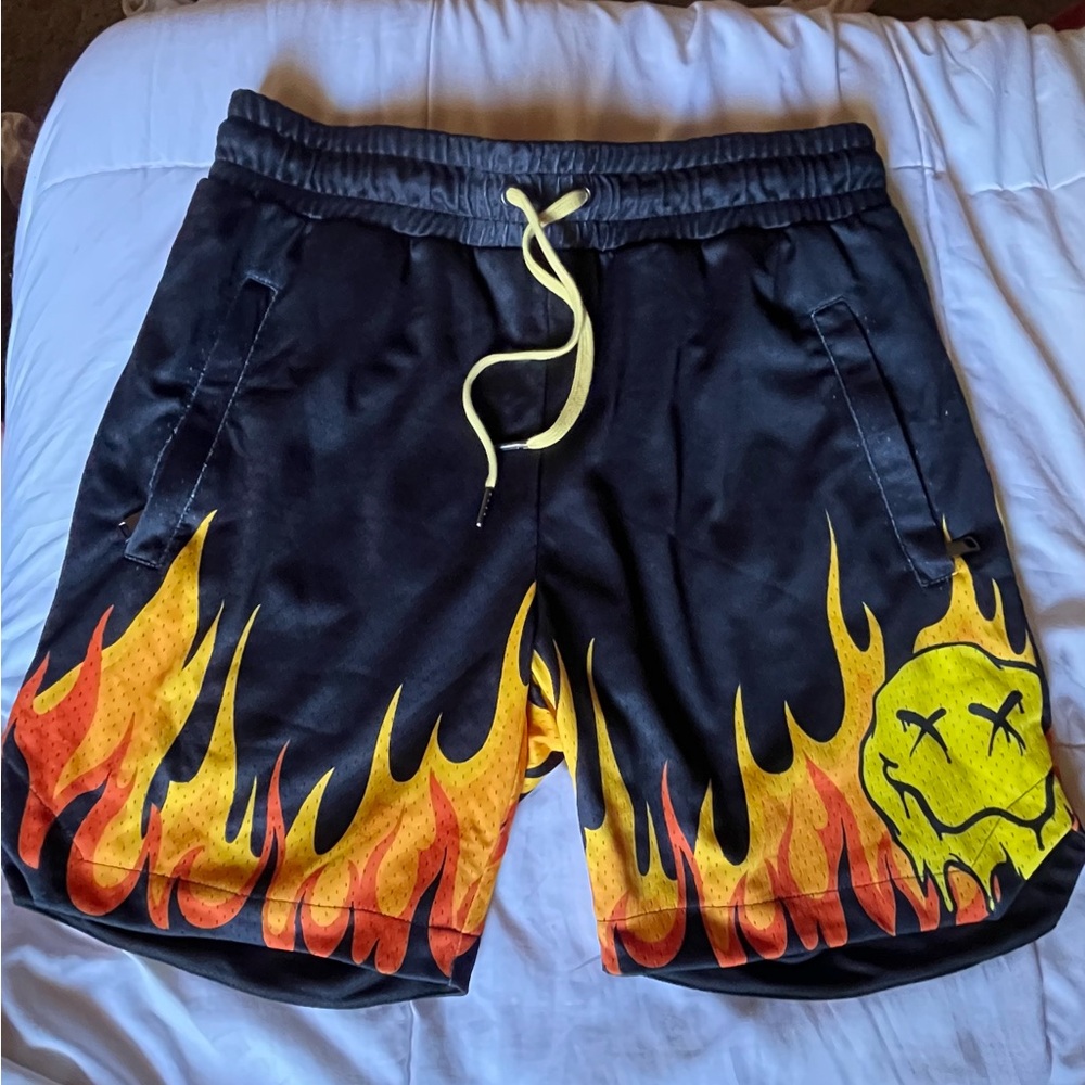 Maison Article mesh short